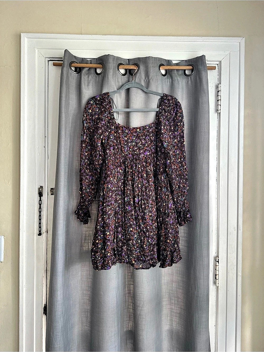 vestique Floral Mini Dress in Brown & Purple Small Like New